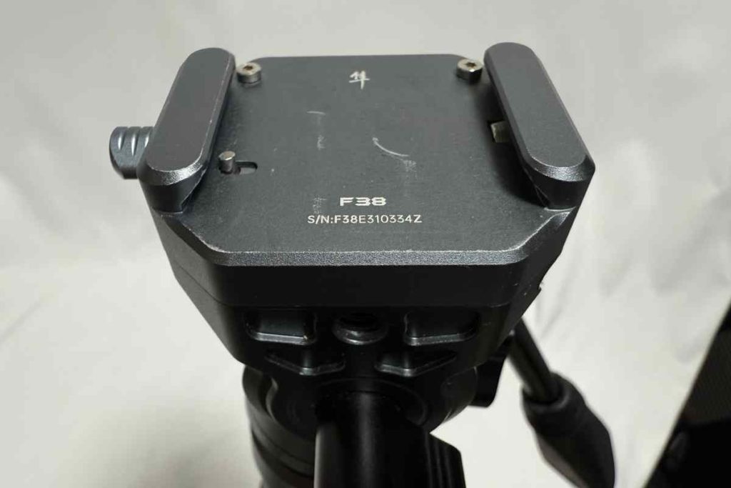 Ulanzi EH12のF38クイックリリース部分のクローズアップ