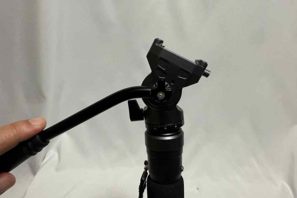 Ulanzi EH12で縦位置撮影に切り替えるチルト動作